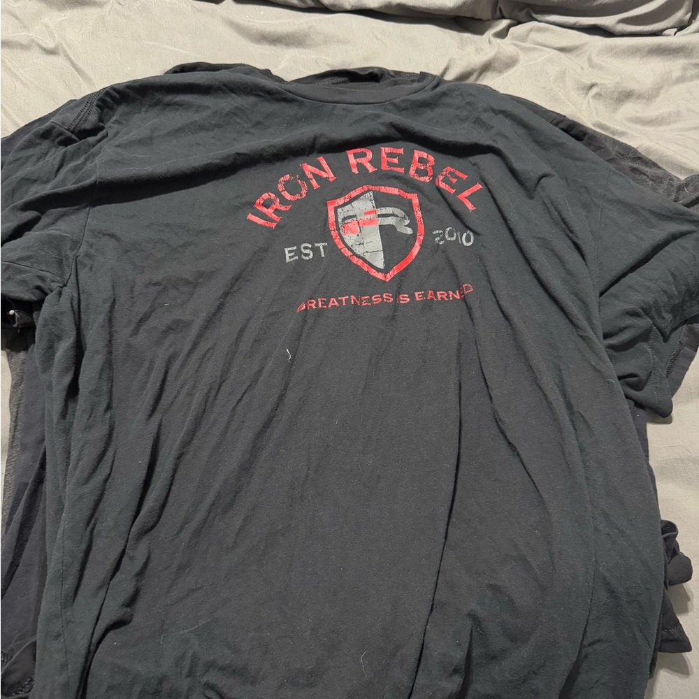 Black Short Sleeve Men's Tee